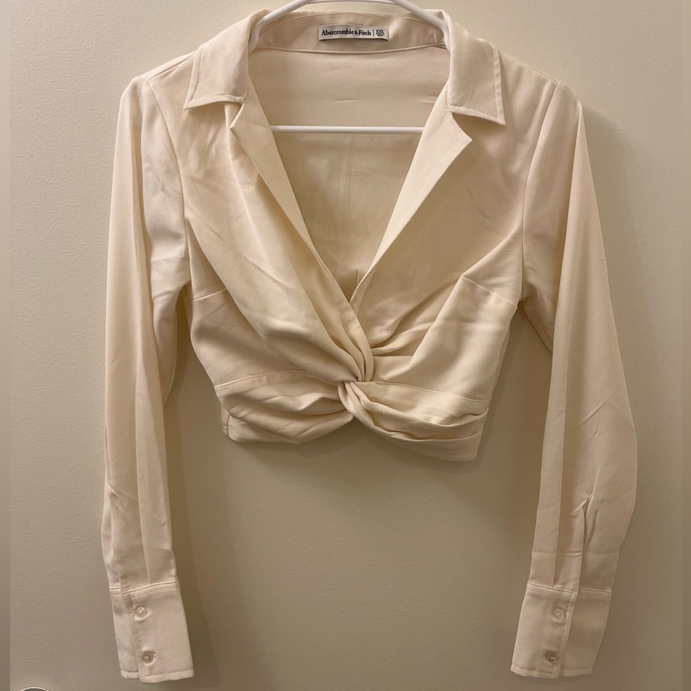 Abercrombie Cropped Long-Sleeve Knotted Top